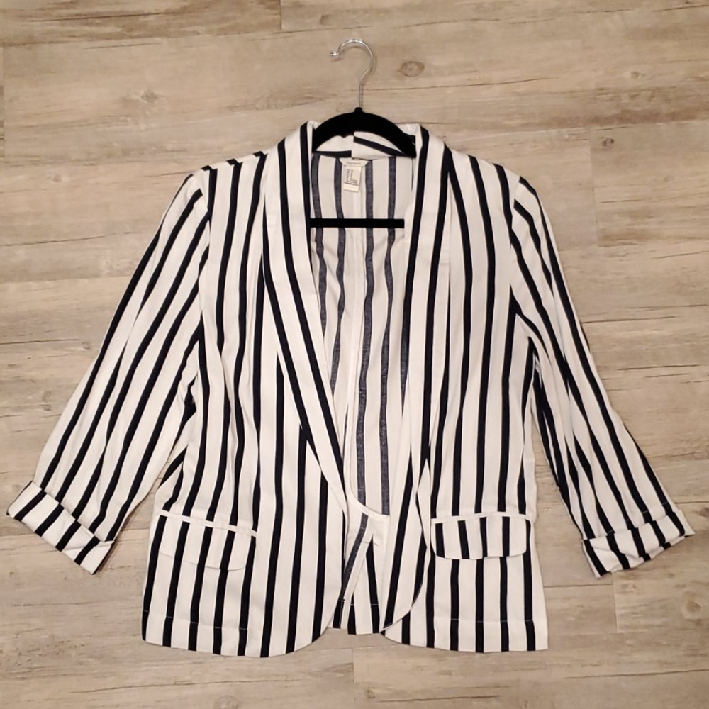 Forever 21 White and Navy Stripped Blazer